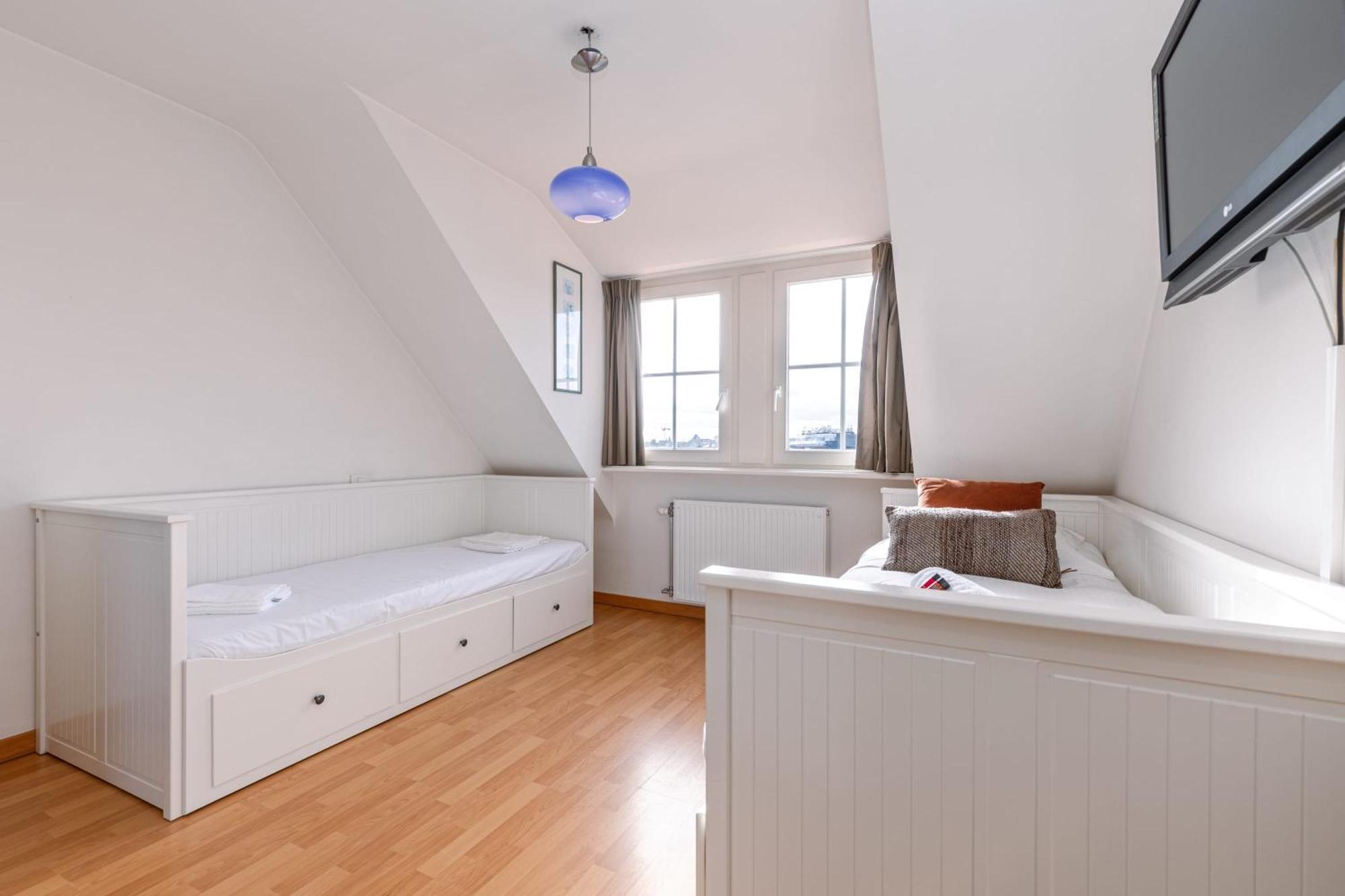 Charming Spacious Duplex Apt With Private Parking In Knokke 아파트 외부 사진